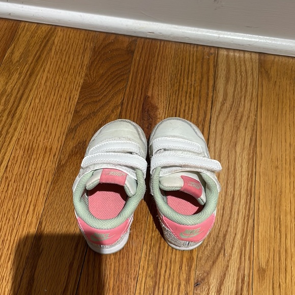 Nike Baby Girl Sneakers 6C - Picture 5 of 7